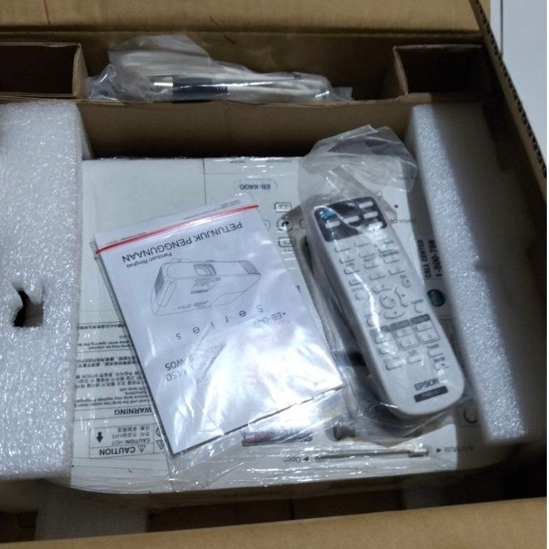 EPSON EB-X400