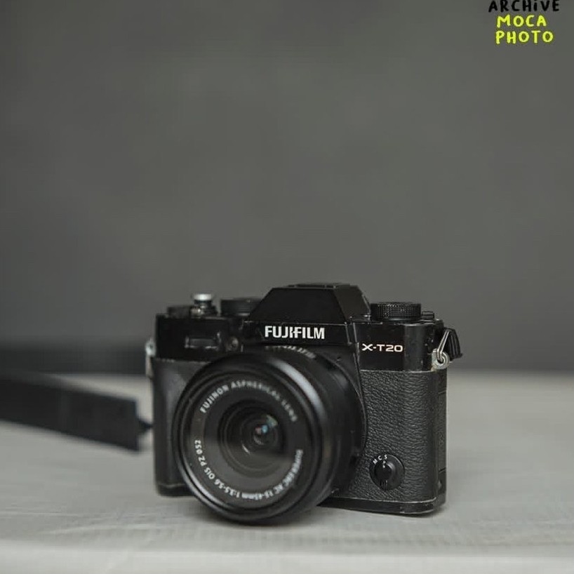FujiFilm Xt200 sama lensa kit