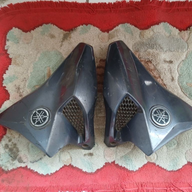 Sayap Cover tangki yamaha Byson fi Second ori lepasan