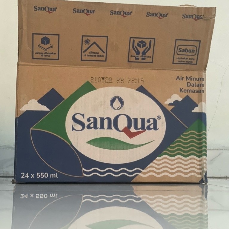 Kardus Air Mineral Sanqua 600ml 39x27x23 Cm