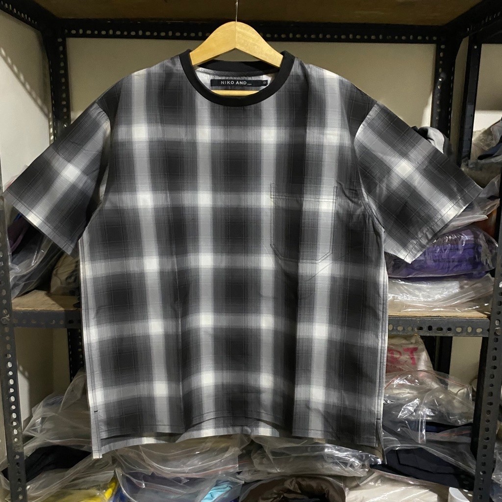 Niko And ... Nylon Veterano Oversized T' B/W Size 3 73x61