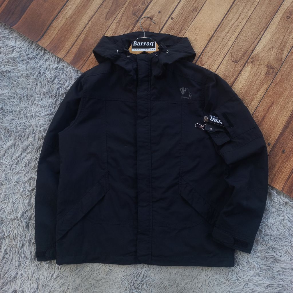Jaket Outdoor DOHC Revolution x MP3 Pocket Saku Samping NOT gorpcore goretex blocktech running sport