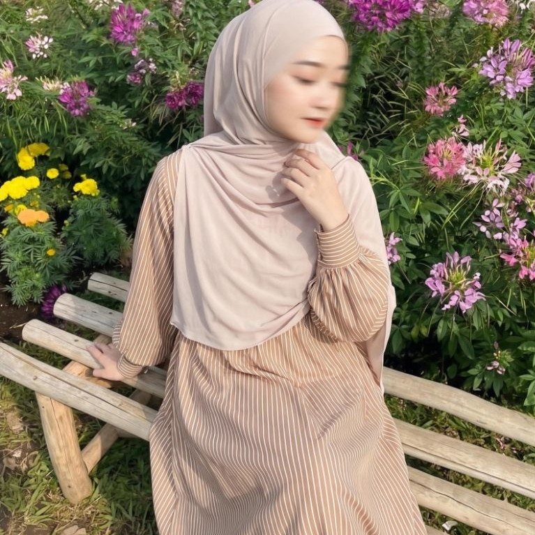 Mina Abaya