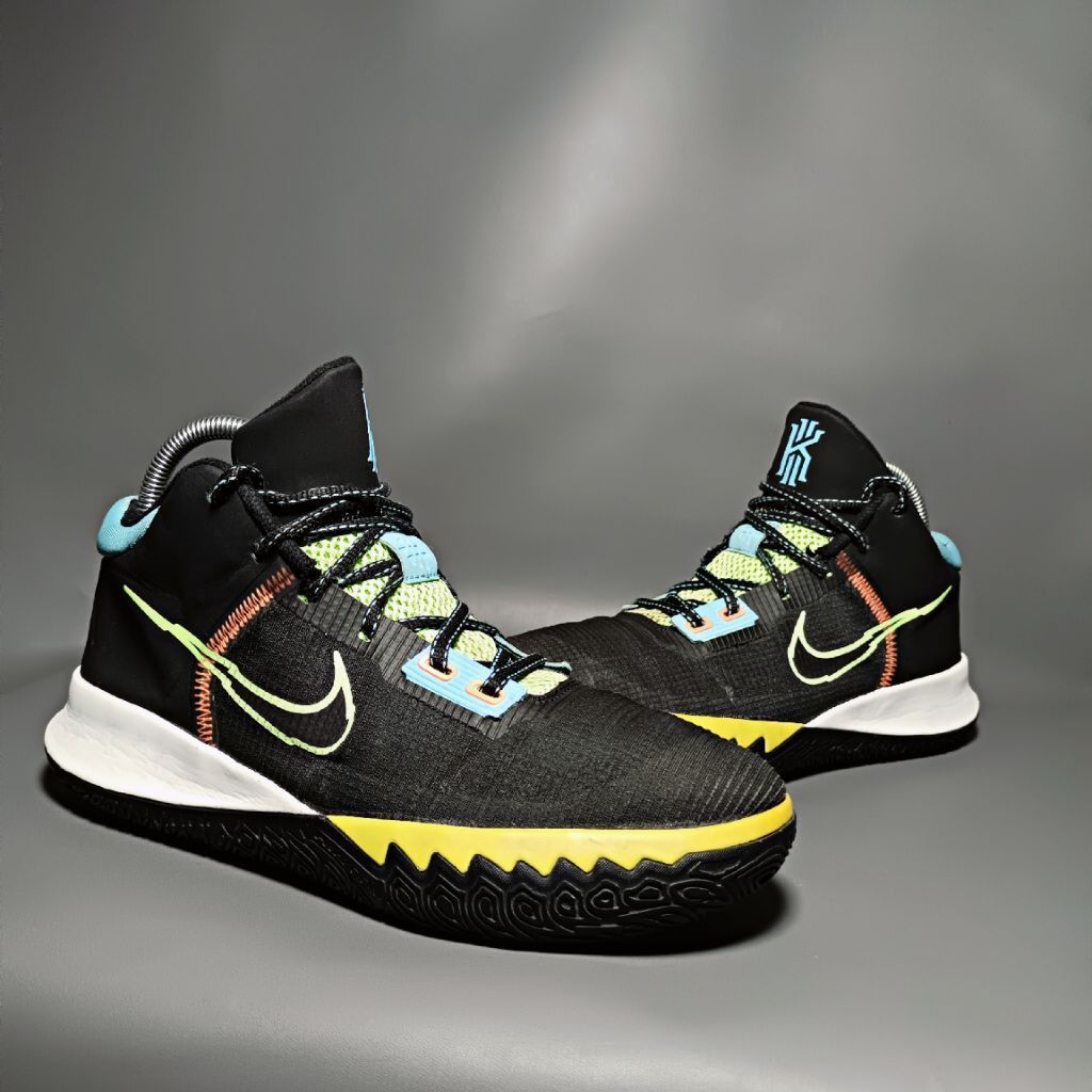 Sepatu basket/voli second NIK kyri flytrap 4 size 41 insol 26 cm