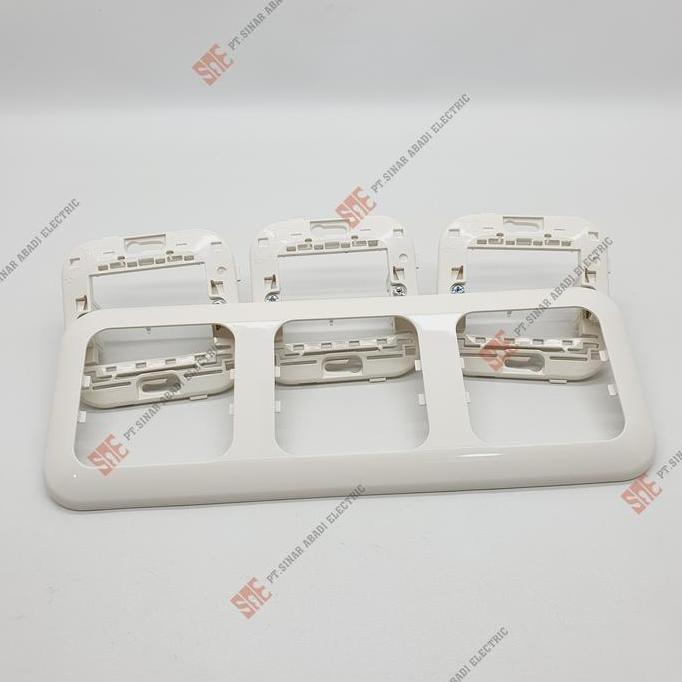 Frame Panasonic 3 Gang / Saklar