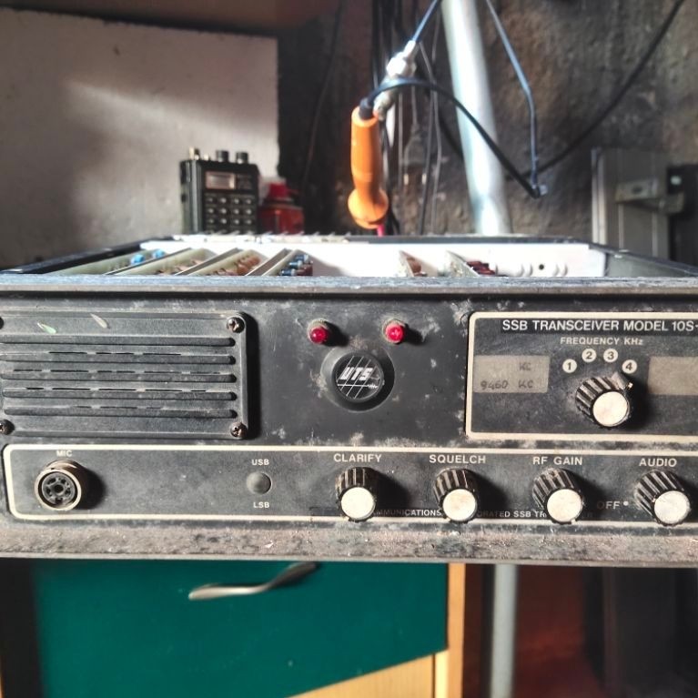 UTS SSB TRANSCEIVER MODEL 10S-4 UTS SSB