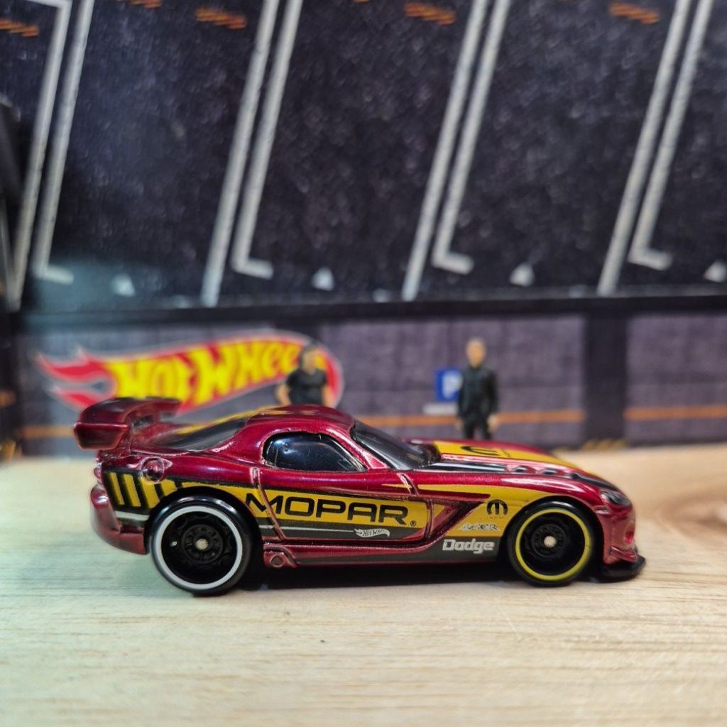 HOT WHEELS DODGE VIPER SRT10 ACR
