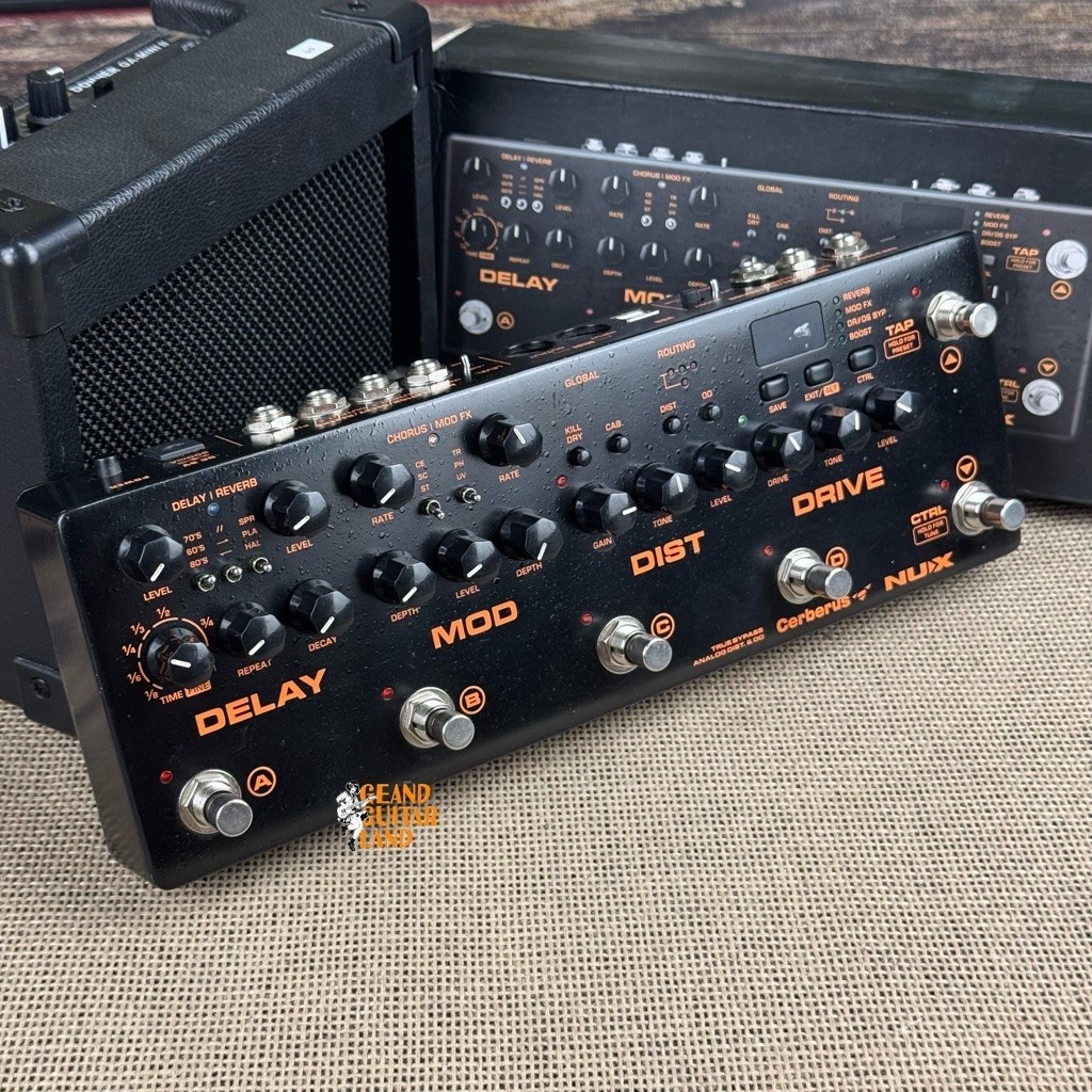 Nux Cerberus Multieffects Strip NME3