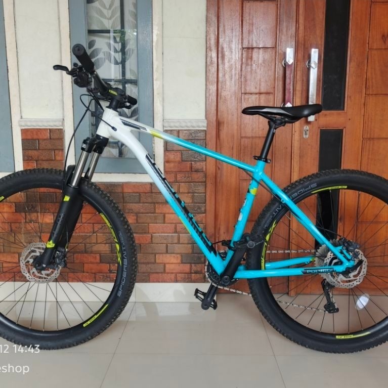 sepeda gunung MTB Polygon Xtrada 5 2021 LE