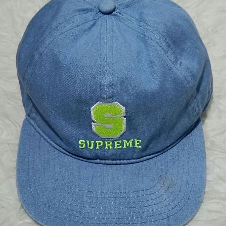 Topi Supreme Denim Varsity 6 Panel Fitted