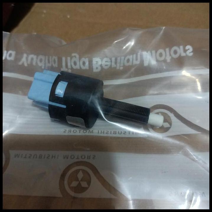 TERBARU SWITCH REM STOP SWITCH MITSUBISHI LANCER OUTLANDER MIRAGE PAJERO OEM 
