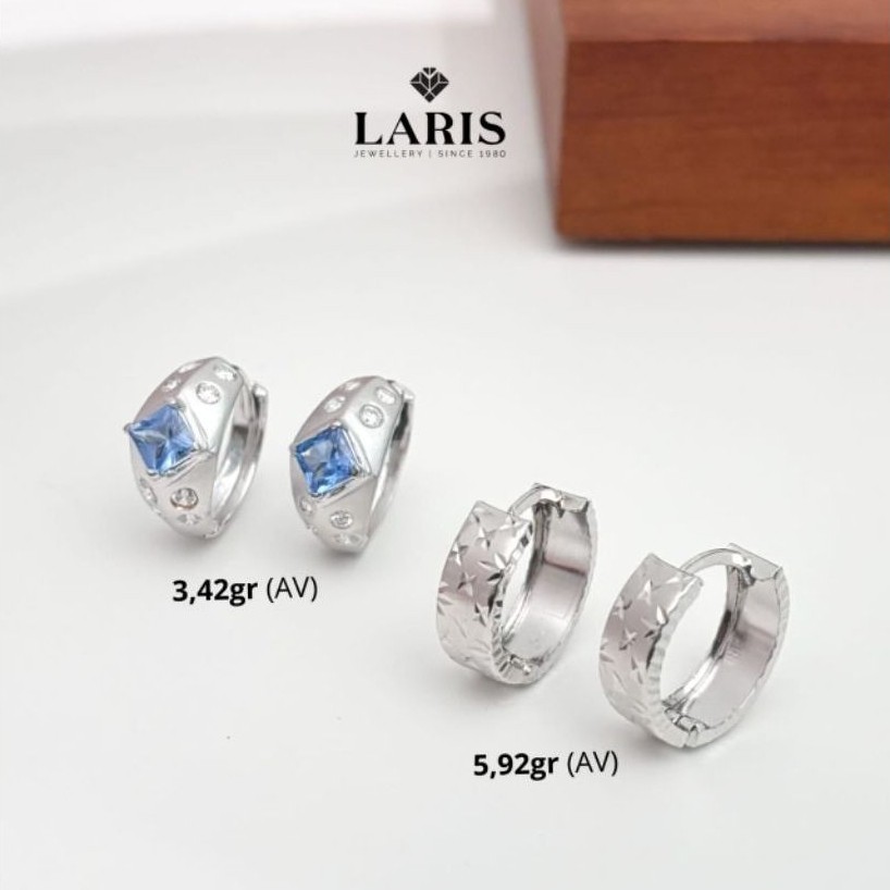 Laris jewellery anting klep emas putih