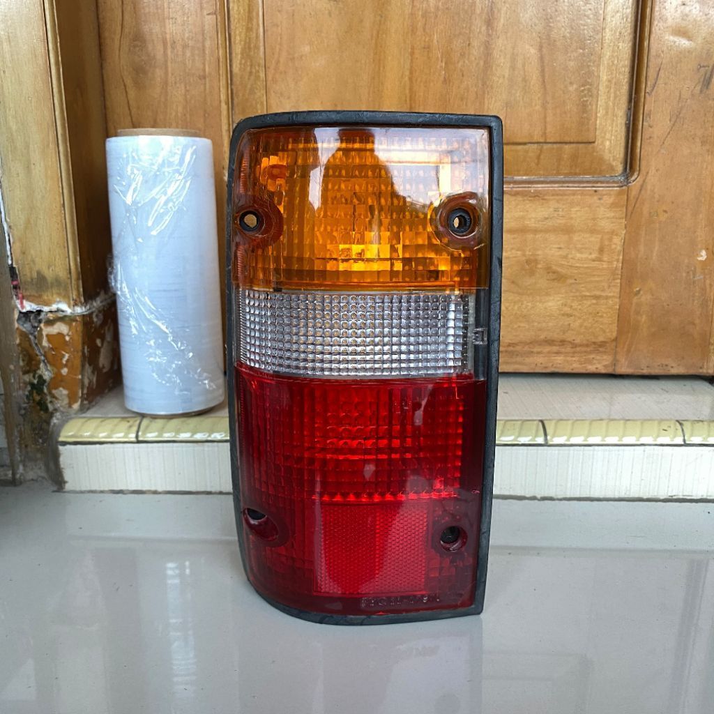 stoplamp kijang grand kijang super