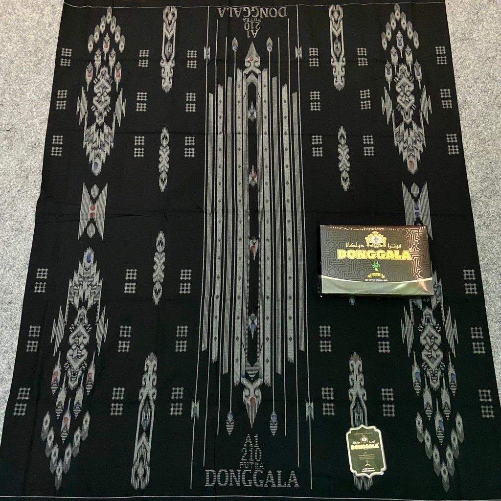 Sarung Donggala original Donggala hitam mix kembang motif BHS