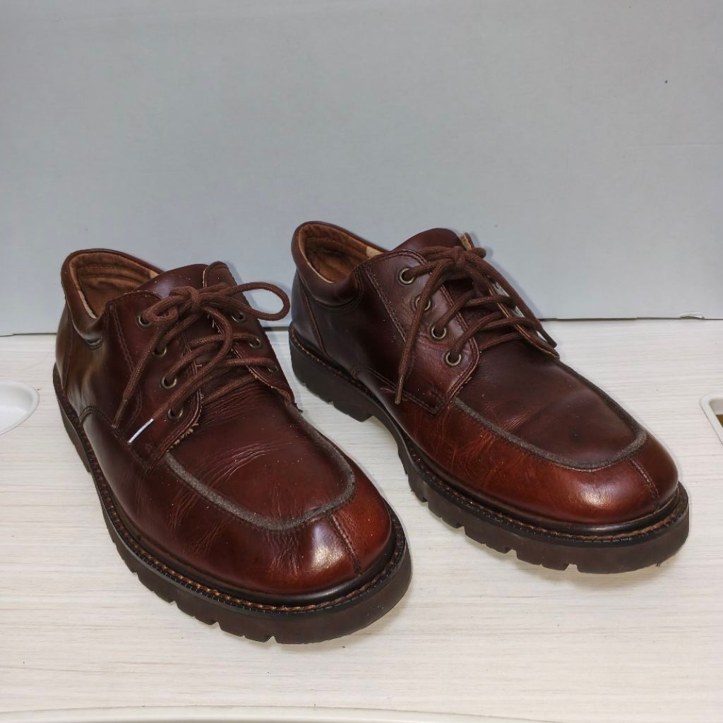 sepatu second Dockers Waterproof Moc Toe Brown Leather size 42