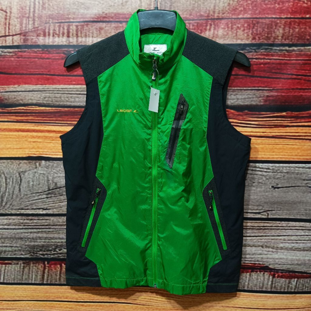 vest/rompi outdoor LECAF polos size M casual bagus