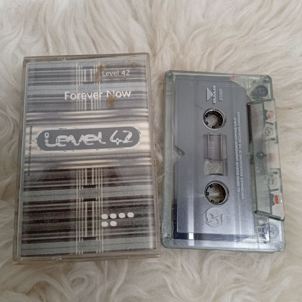 Kaset Pita Level 42
