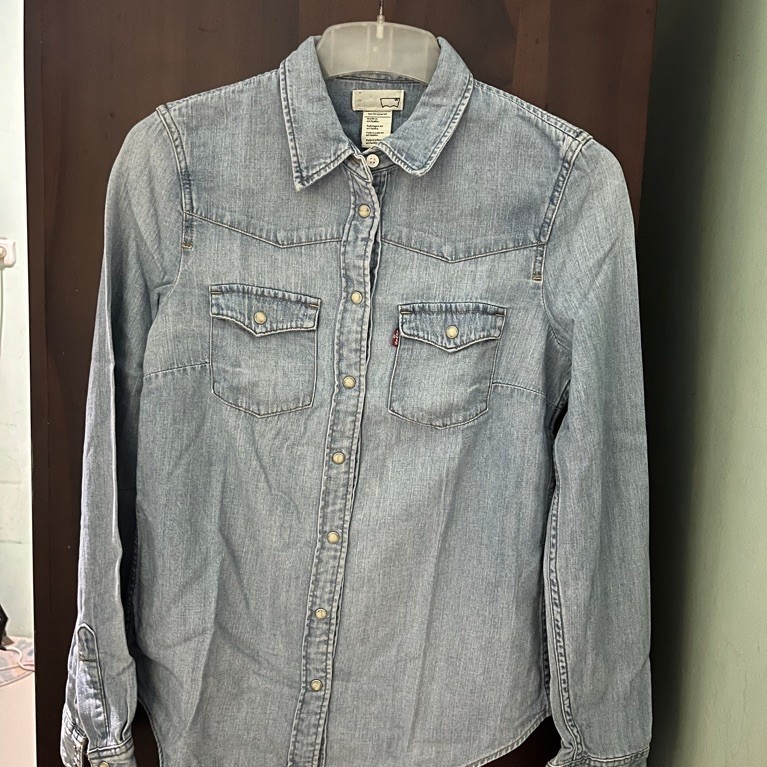 Kemeja Denim Preloved Levi's
