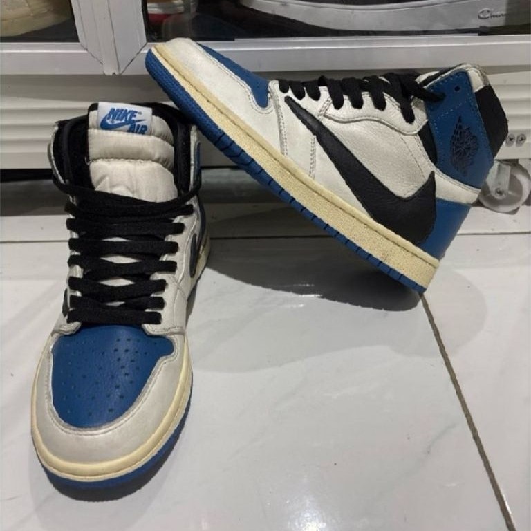Jordan 1 high “Travis Scott-Fragment” size 42 Second kondisi terbaik