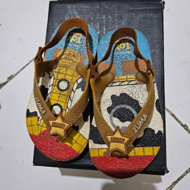 Sandal Zuma Toy Story Preloved