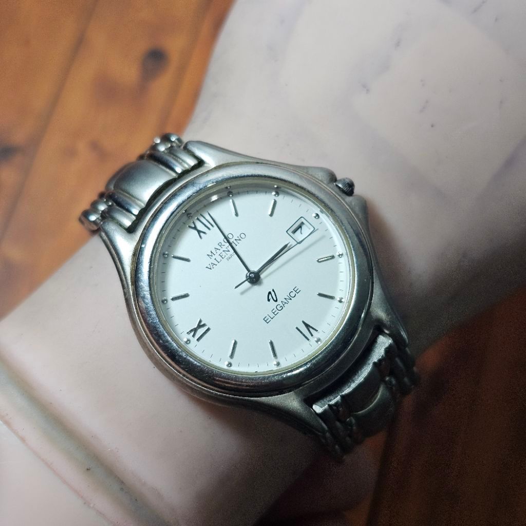 Jam Marco Valentino Paris 9936WCB Silver Dial White Rantai Ladies Bekas