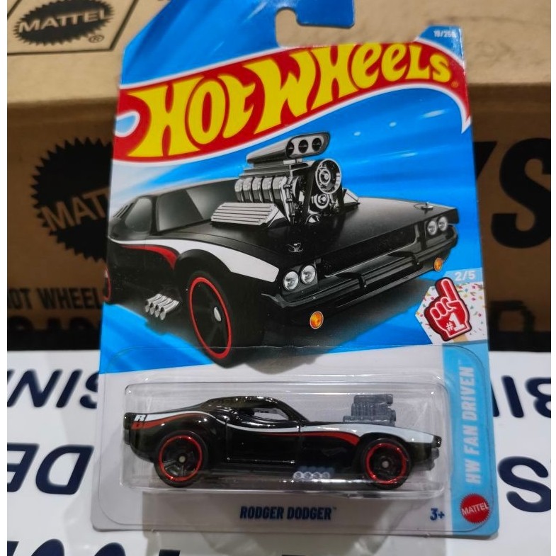 Hotwheels Rodger Dodger hitam