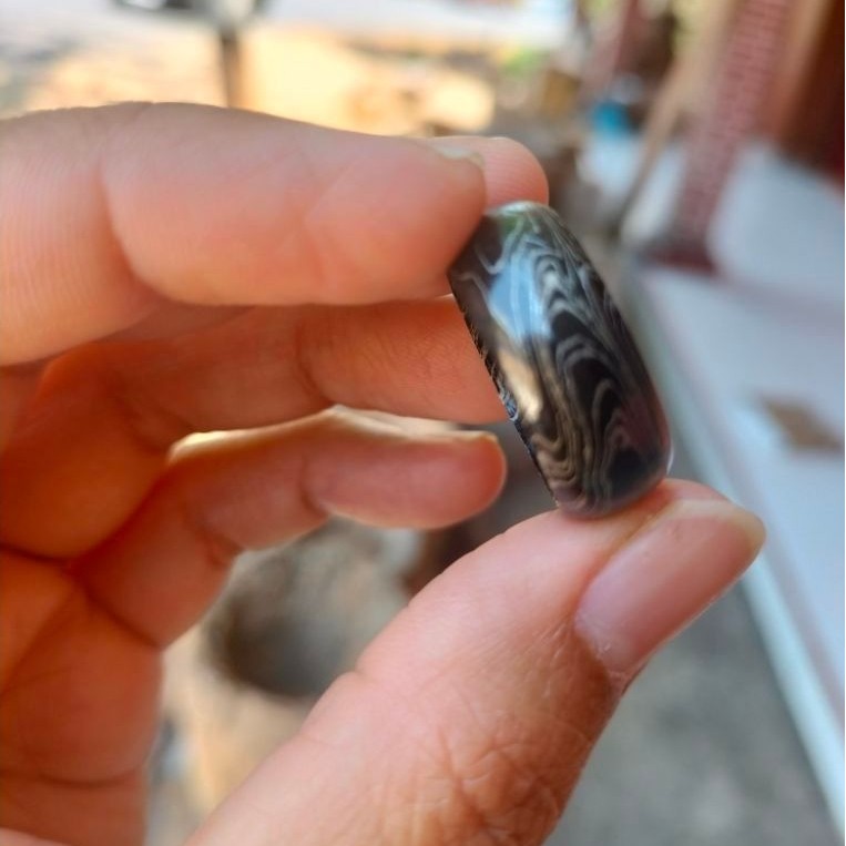cincin pamor junjung derajat dan adeg asli keris tempa lipat