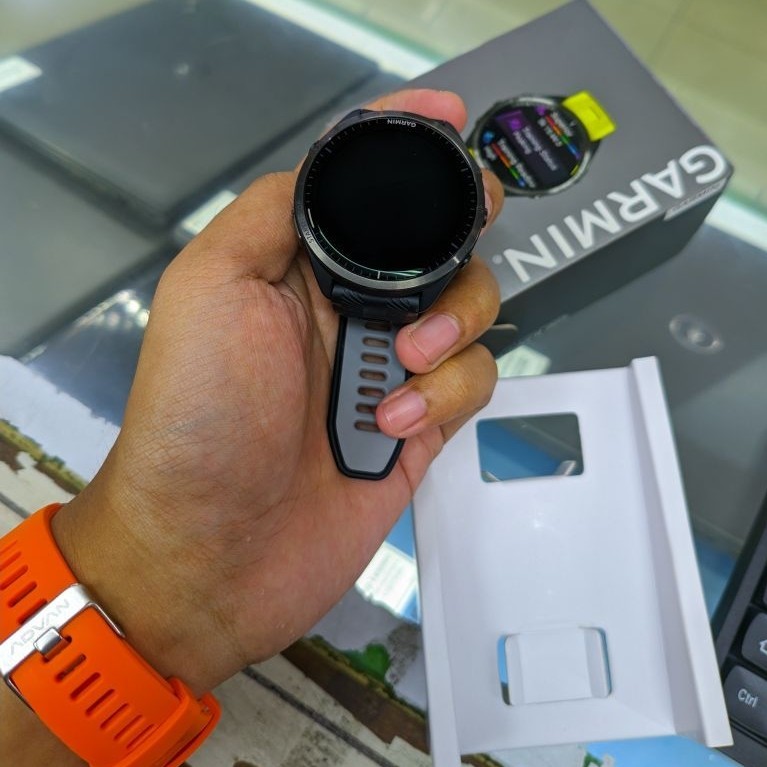Garmin Forerunner 965
