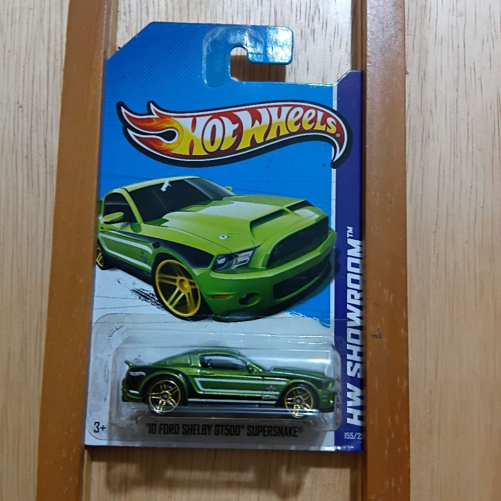 Hot Wheels 10 Ford Shelby GT500 Supersnake HW Showroom
