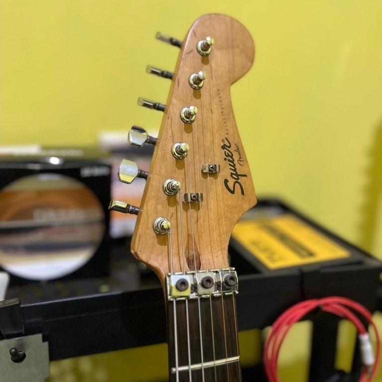 Squier stratocaster made in china-original