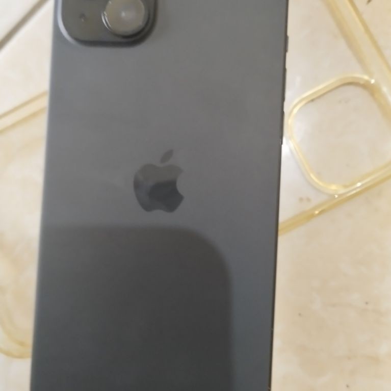 Iphone 15  Plus Lock icloud