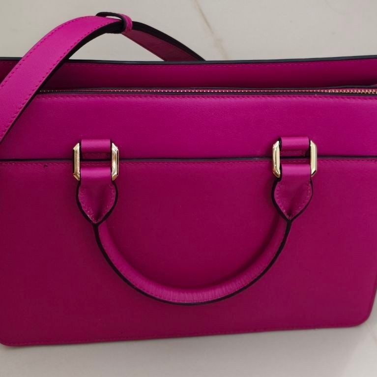 Tas Wanita Braun Buffel