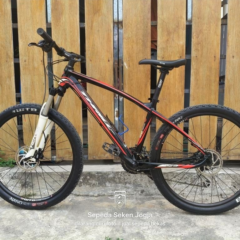 sepeda Gunung MTB Thrill Agent 3 size M UK 26 Mulus Full Shimano Shock angin RST Aerial