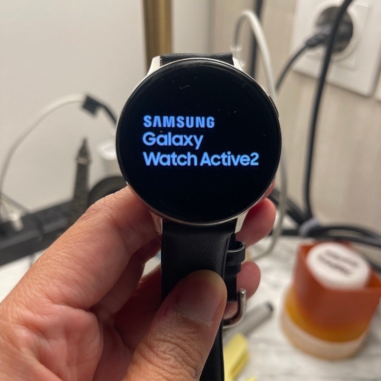 Samsung Galaxy Active 2 44 mm SM-R825 Smartwatch|Second