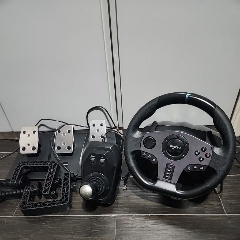 PXN V9 Steering Wheel Preloved like new