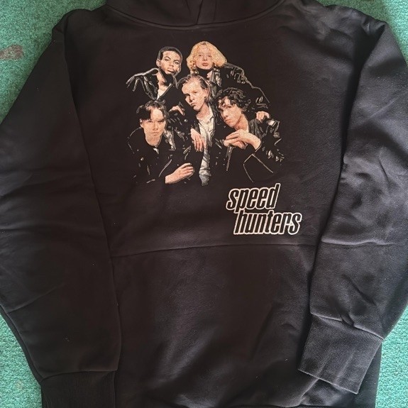 hoodie pria moschino