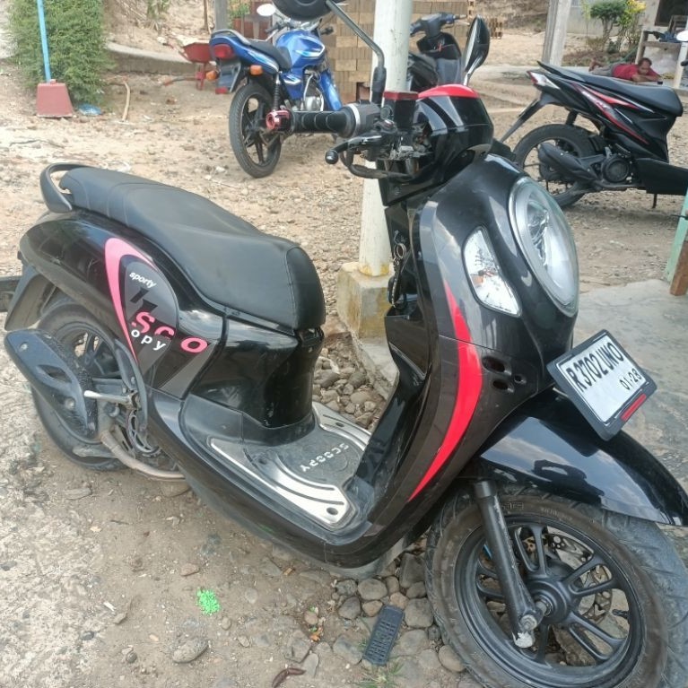 MOTOR SCOOPY 2023 SECOND SS LENGKAP