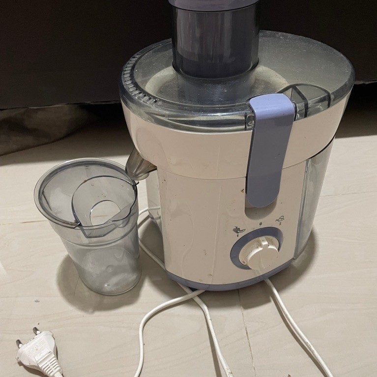 PRELOVED Juicer Philips HR 1811