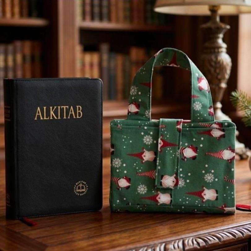 Sampul Alkitab besar