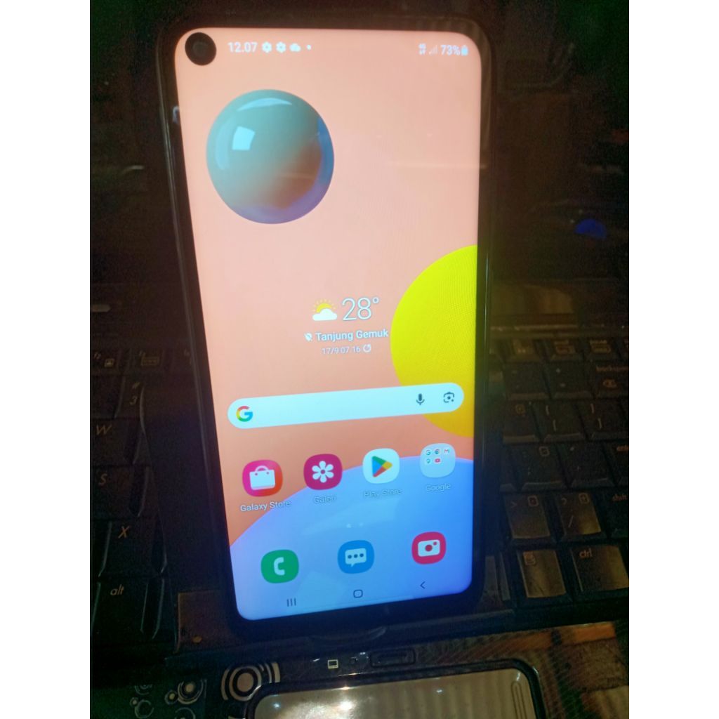 hp Samsung a11 ram2/32 second masih bagus mulus original siap pakai