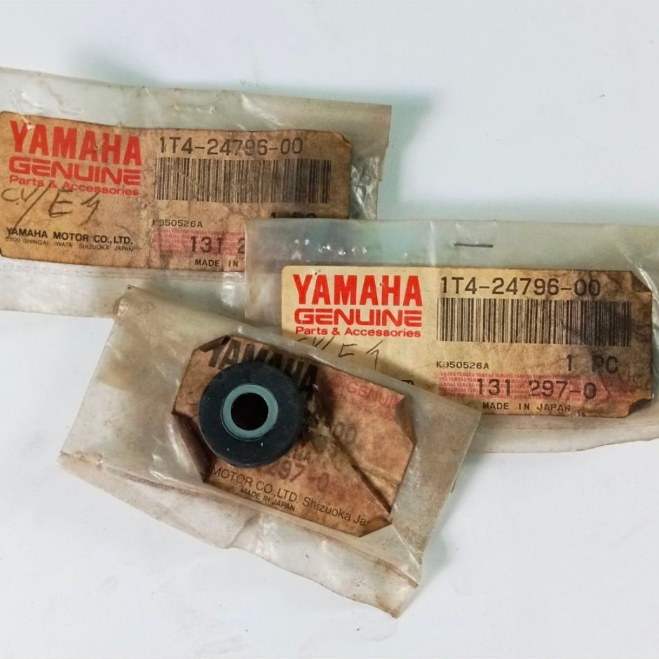 Karet Lubang Body Buntut Behel Begel Planger Yamaha Rd125LC Rd125Ypvs Rd250 Rd350 Rx115 Rxr Rxs Rx S