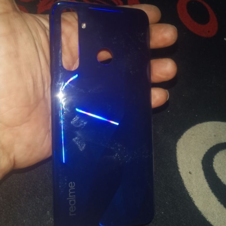 tutup belakang realme 5 pro bekas mulus