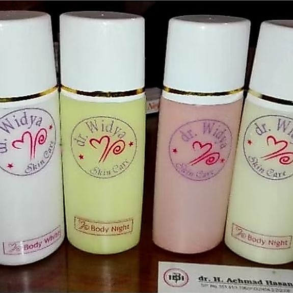 Paket Handbody Plus Dr. Widya Skincare Glowing