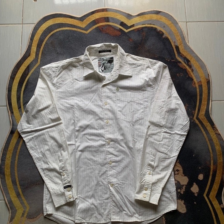 kemeja volcom second