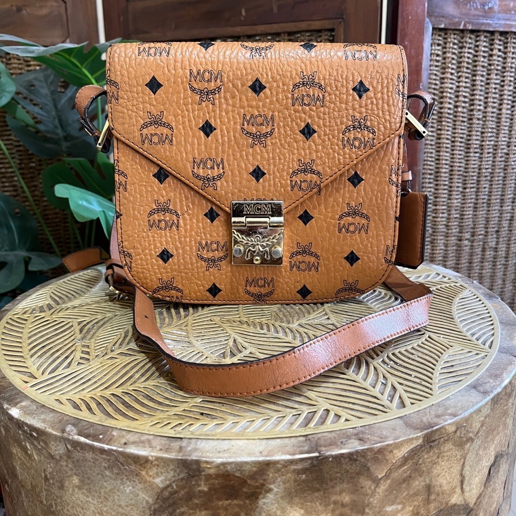 Preloved Tas MCM Sling Bag