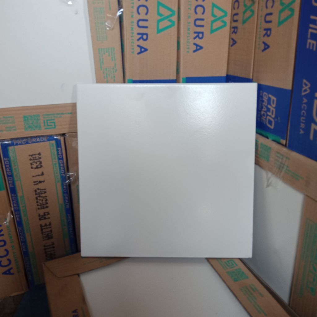 Keramik Putih Polos 40x40 mulia Accura