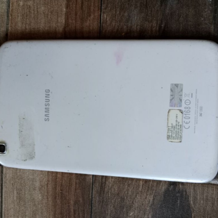 Samsung Galaxy Tab tablet putih mati