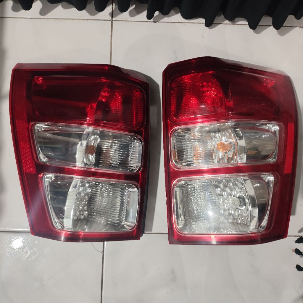 stoplamp lampu belakang Grand Vitara original