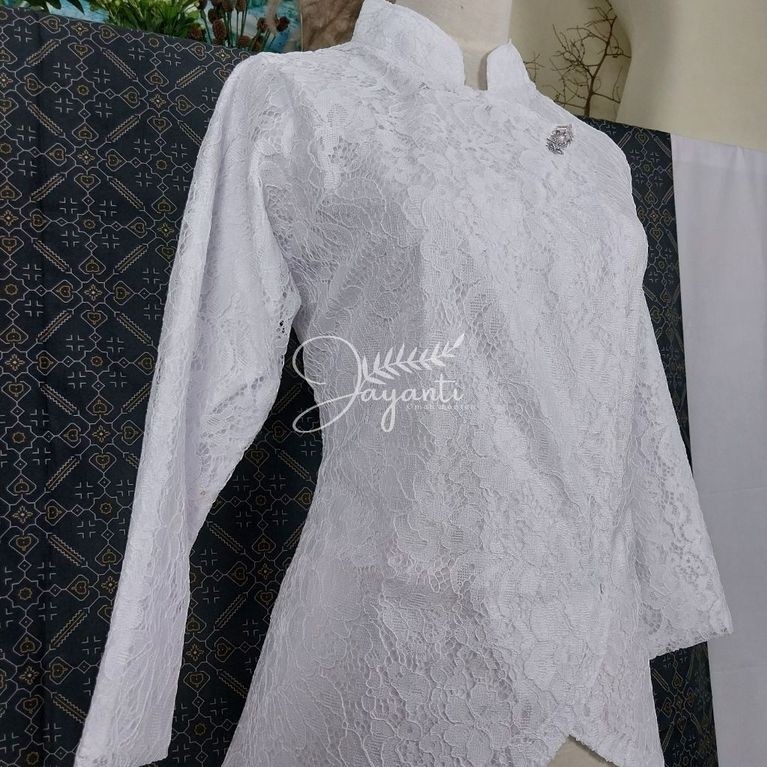 Kebaya Gadis Kretek Putih / Kebaya Janggan / Kebaya Gadis Kretek Brokat