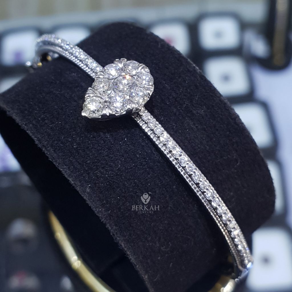 Gelang Wanita Emas Putih 18K Berlian Asli Natural Diamond